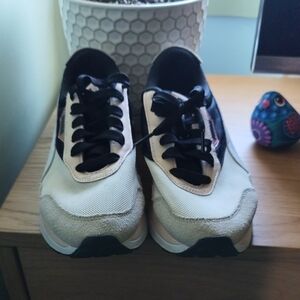 Puma Black & Cream Low-Top Lace Sneakers